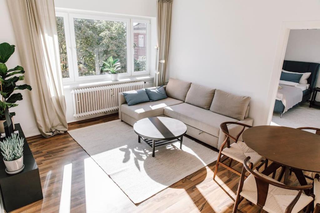 Komplett Neu: 2-Zi Zentral Im Altbau. 24H-Checkin Kiel Exteriör bild