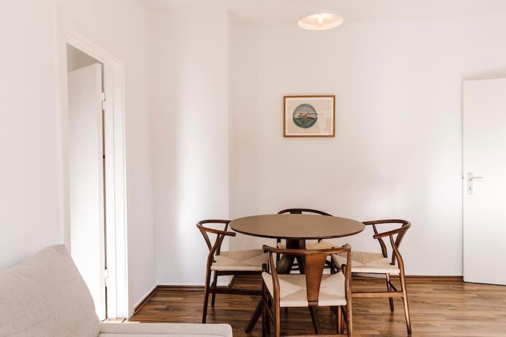 Komplett Neu: 2-Zi Zentral Im Altbau. 24H-Checkin Kiel Exteriör bild